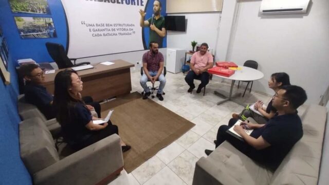 Diretores do Metabase reúnem com representantes da empresa CREC-10
