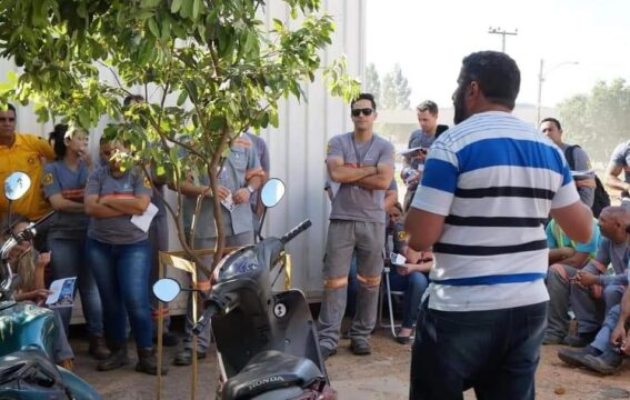 Negociação do Sindicato Metabase garante um salário para trabalhadores demitidos após fechamento da Yara Fertilizantes