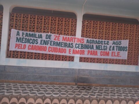 Ouvidor: família presta homenagem aos profissionais de saúde do Hospital Municipal Santo Antônio