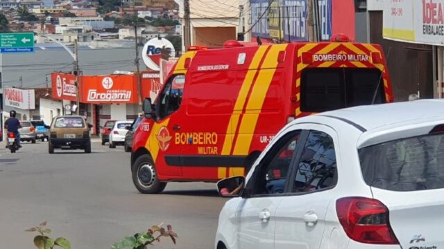 Idoso fica ferido após ser atropelado por carro no Bairro São João, em Catalão
