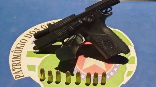 Adolescente não aceita término de namoro e ameaça a ex; Polícia Militar apreendeu arma de fogo do suspeito, em Ouvidor