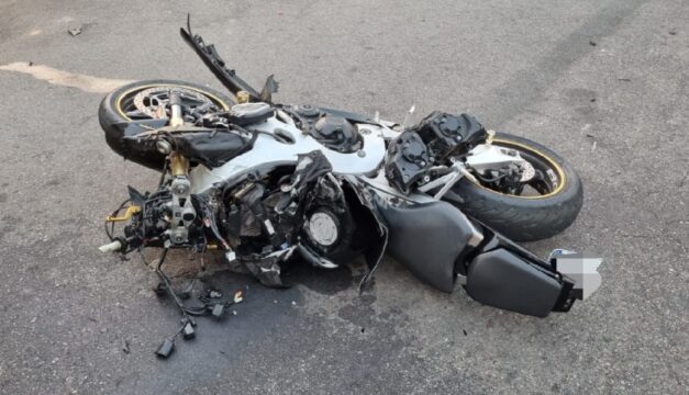 Motociclista fica em estado grave após acidente com carro, em Catalão