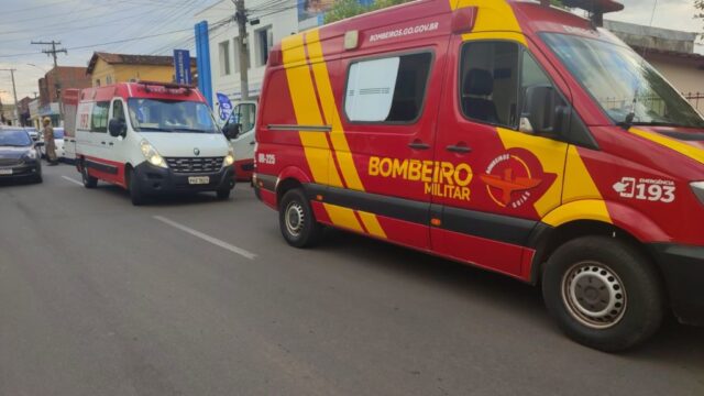 Idosa fica ferida após ser atropelada por moto, em Catalão