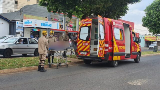 Motociclista fica ferido após queda de moto no bairro Vila Chaud, em Catalão