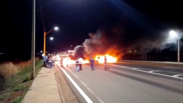 Protesto de caminhoneiros: BR-050 possui seis trechos da rodovia bloqueada, diz Eco050
