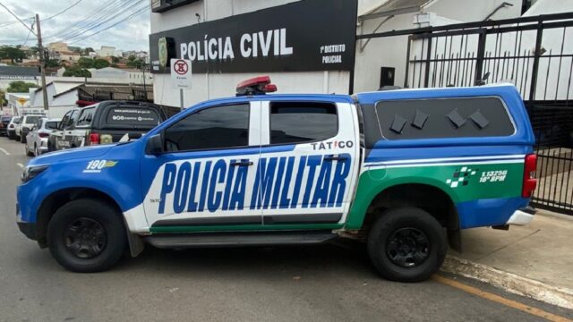 Mulher foragida da justiça tem prisão cumprida pelo Tático Móvel, em Davinópolis