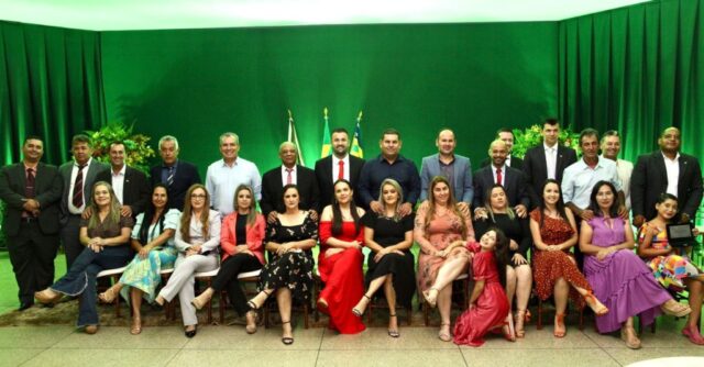 Câmara de Vereadores de Ouvidor realiza Sessão Solene de entrega de Título de Cidadão Benemérito