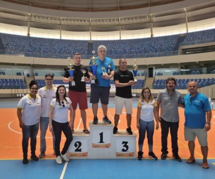 Torneio de “Canto de Pássaros” reúne cerca de 300 aves em Catalão
