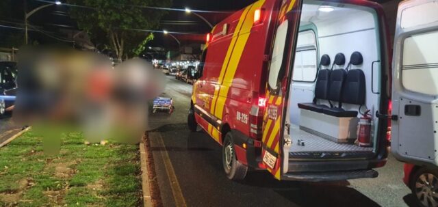 Acidente entre carro e moto deixa homem ferido, em Catalão