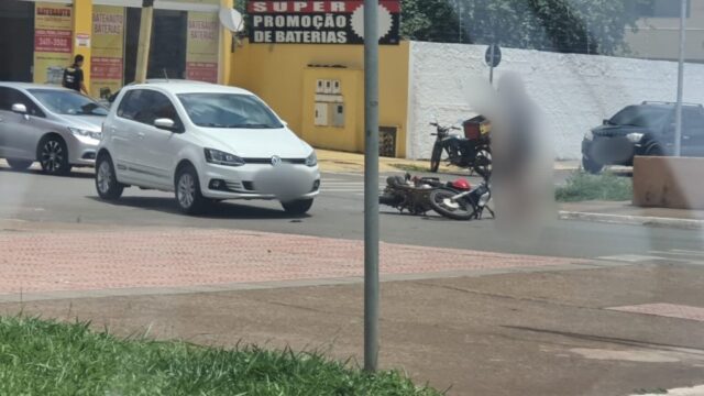 Acidente entre carro e moto é registrado no St. Central, em Catalão