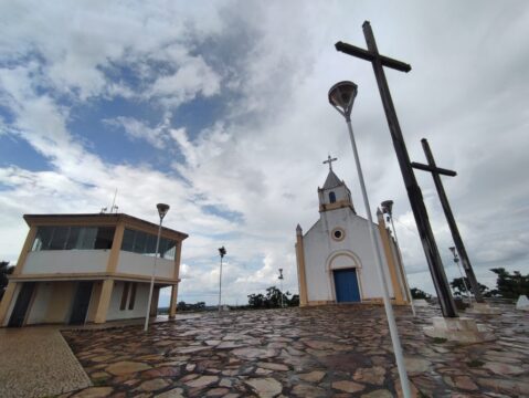 VÍDEO: Morrinho de São João é alvo de vandalismo, em Catalão