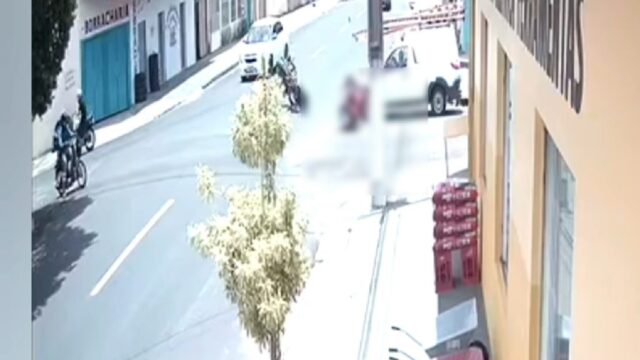 Vídeo: colisão entre motos deixa 3 feridos em Catalão