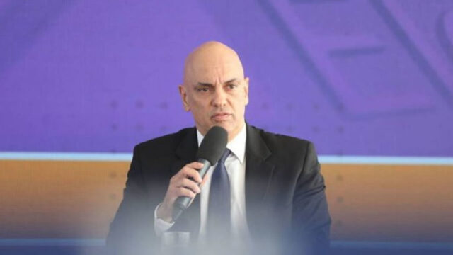Moraes autoriza polícias militares a desbloquear rodovias e prender manifestantes