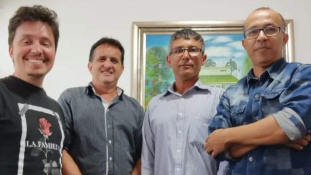 Prefeito de Goiandira recebeu a visita do conterrâneo Flaney Gonzallez em seu gabinete
