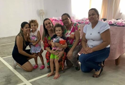 Três Ranchos: Secretaria de Cidadania e Assistência Social faz entrega de uniformes para projetos de arte e cultura do munícipio
