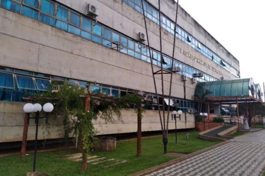 Prefeitura e Águas de Ipameri assinam ordem de serviço para concessão do abastecimento de água e esgotamento sanitário, nesta sexta-feira (16)