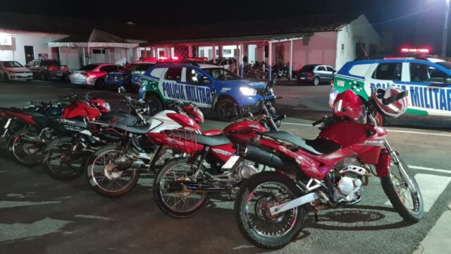 Grupo de motociclistas fazem algazara com motos e sete são apreendidas durante operação da PM, em Catalão