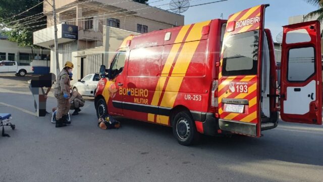 Ciclista fica ferido após ser atropelado por carro em rua de Catalão
