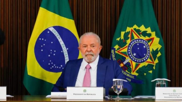 Lula decreta intervenção federal no Distrito Federal