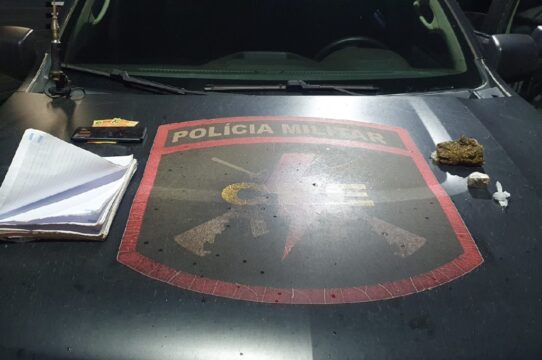 CPE prende traficante e apreende drogas no bairro Santa Cruz, em Catalão