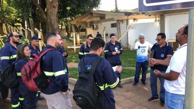 Diretoria do Sindicato Metabase realiza assembleia com trabalhadores da empresa AIZT
