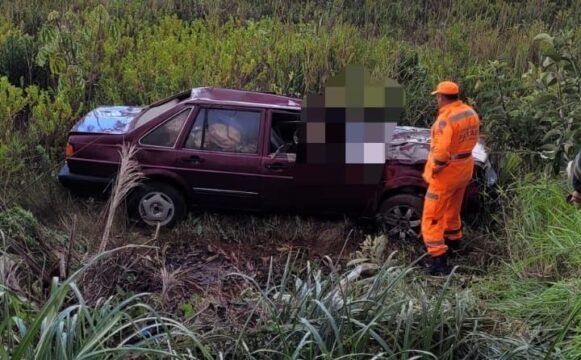 Araguari: Capotamento na MG-223 deixa vítima fatal na tarde desta segunda-feira (23)