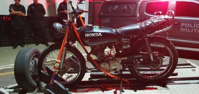 Menor é apreendido em Catalão após ser flagrado com moto adulterada