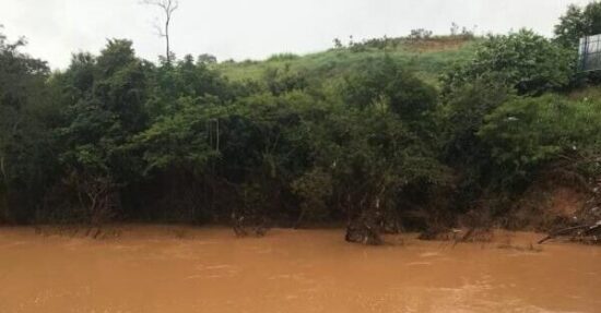 Rio Paranaíba continua subindo e atinge nível superior a 7 metros novamente