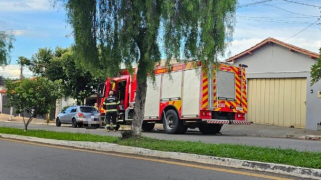 Bombeiros são acionados para combater princípio de incêndio em Catalão