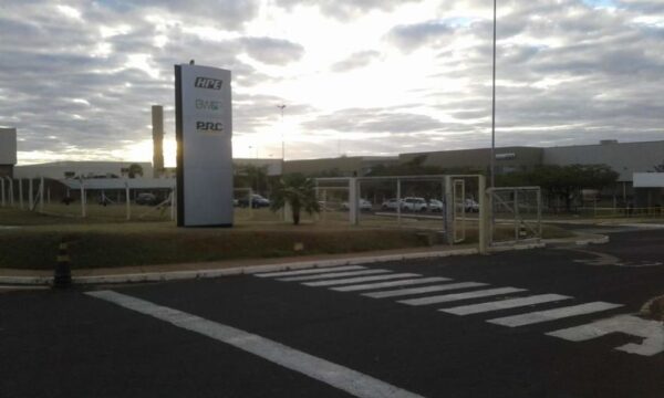 Catalão: HPE/Mitsubishi emite nota sobre demissões nesta quinta-feira (2)