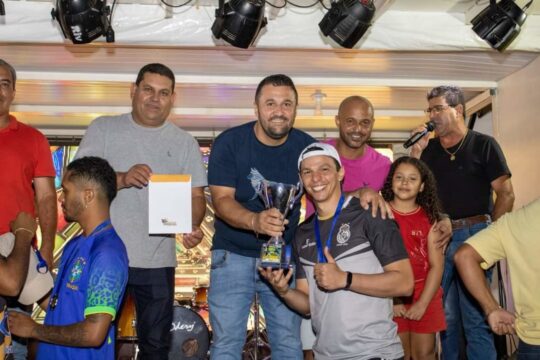 Presidente da Câmara, Vinicius Manoel, prestigia a final do Campeonato Municipal de Futebol de Campo de Ouvidor