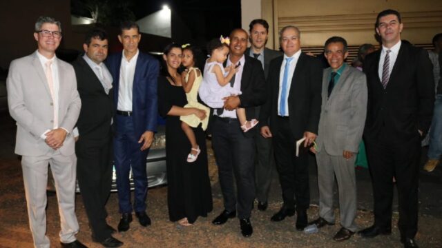 Catalão: Fiéis da Igreja Assembleia de Deus - Ministério Vila Nova, se reúnem e compram carro para família que teve veículo roubado em Uberlândia