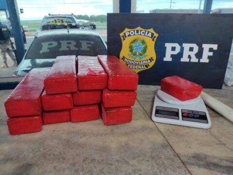 De Uberlândia/MG para Morrinhos/GO: Casal é preso por transportar mais de 11 kg de maconha em fundos falsos de carro na BR-365