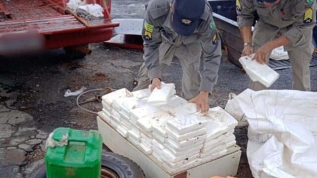 Operação conjunta entre PM e PRF apreende mais de 100kg de cocaína em Marzagão
