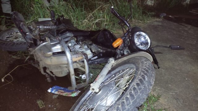 Mulher sofre ferimentos graves após colisão entre moto e carro em Catalão