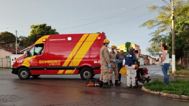 Motociclista sofre queda após ser fechado por veículo em Catalão