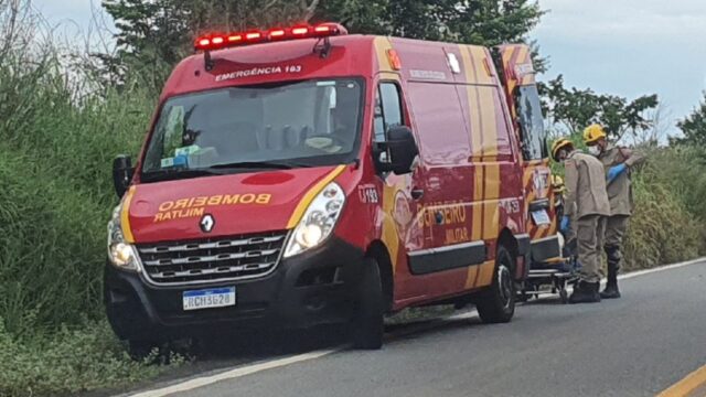 Acidente de trânsito: Caminhonete bate na traseira de picape e deixa ferido na GO-330, entre Catalão a Ouvidor