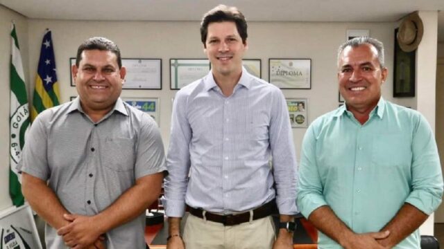 Prefeito Cebinha Nascimento e o vice-prefeito Nelci Cândido, visitam vice-governador Daniel Vilela