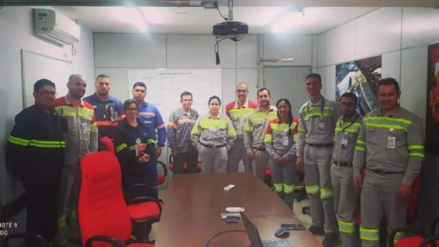 Dirigente do Sindicato Metabase participa de reunião da Cipamin na planta Nióbio