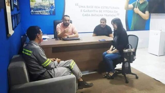 Diretoria do Sindicato Metabase discutem acordo coletiva com empresa Crec-8
