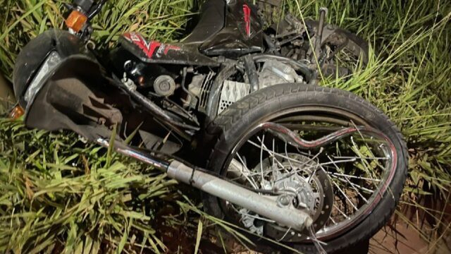 Em Caldas Novas, motorista foge sem prestar socorro após bater em motociclista