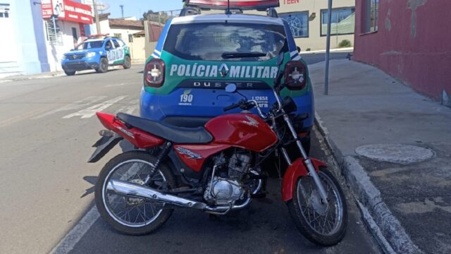 Homem com suspeita de embriaguez é preso após ser flagrado conduzindo moto em Catalão
