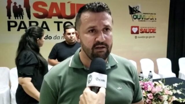 Em Ouvidor, presidente da Câmara participa da entrega de 160 exames oftalmológicos e cirurgias para cidadãos do município