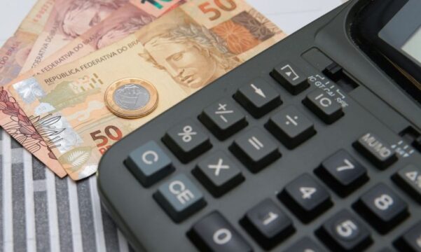 Com novo governo, Indicador Econômico recua 11 pontos no Brasil no 1º trimestre de 2023