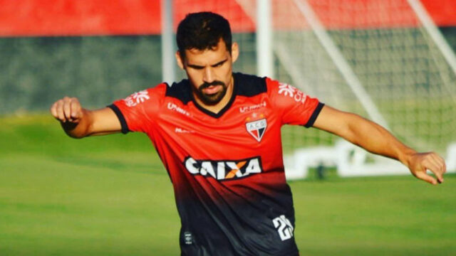 Crac acerta com lateral esquerdo ex-Atlético Goianiense