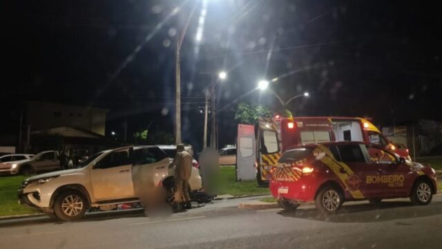Motociclista fica ferido após bater em traseira de carro, em Catalão