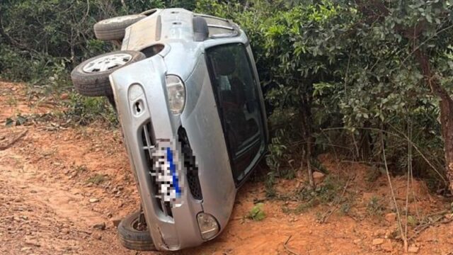 Motorista perde controle de direção de veículo e tomba em estrada vicinal, no município de Davinópolis