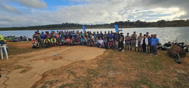 Três Ranchos sedia o 3º Torneio em Caiaques "Gigantes do Lago"; veja fotos