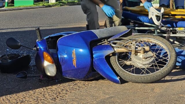 Colisão entre carro e moto deixa uma mulher ferida em Catalão