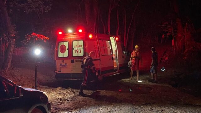 Bombeiros resgatam homem que caiu de ponte do Rio Paranaíba na BR-050 durante atendimento de vítima de alergia